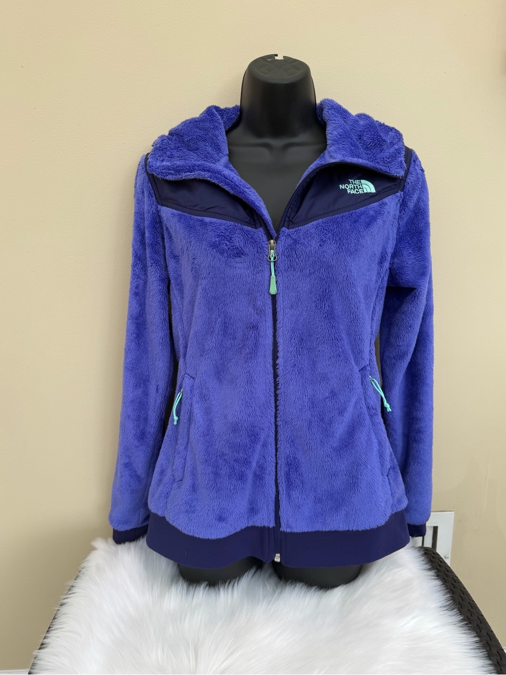The North Face Women's Osito Plush Full-Zip Jacket in Purple